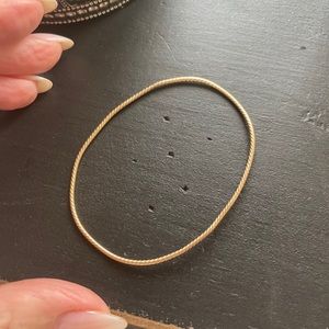 14 k yellow gold bangle bracelet